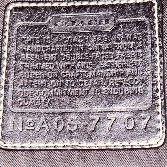 COACH Hamptons Tote Bag - Picture 4 of 11